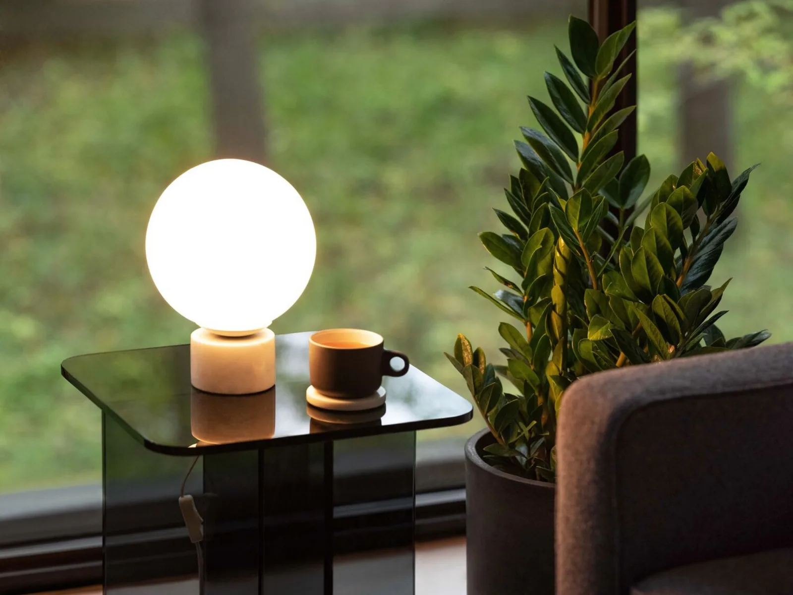 Basoon Bedside Lamp