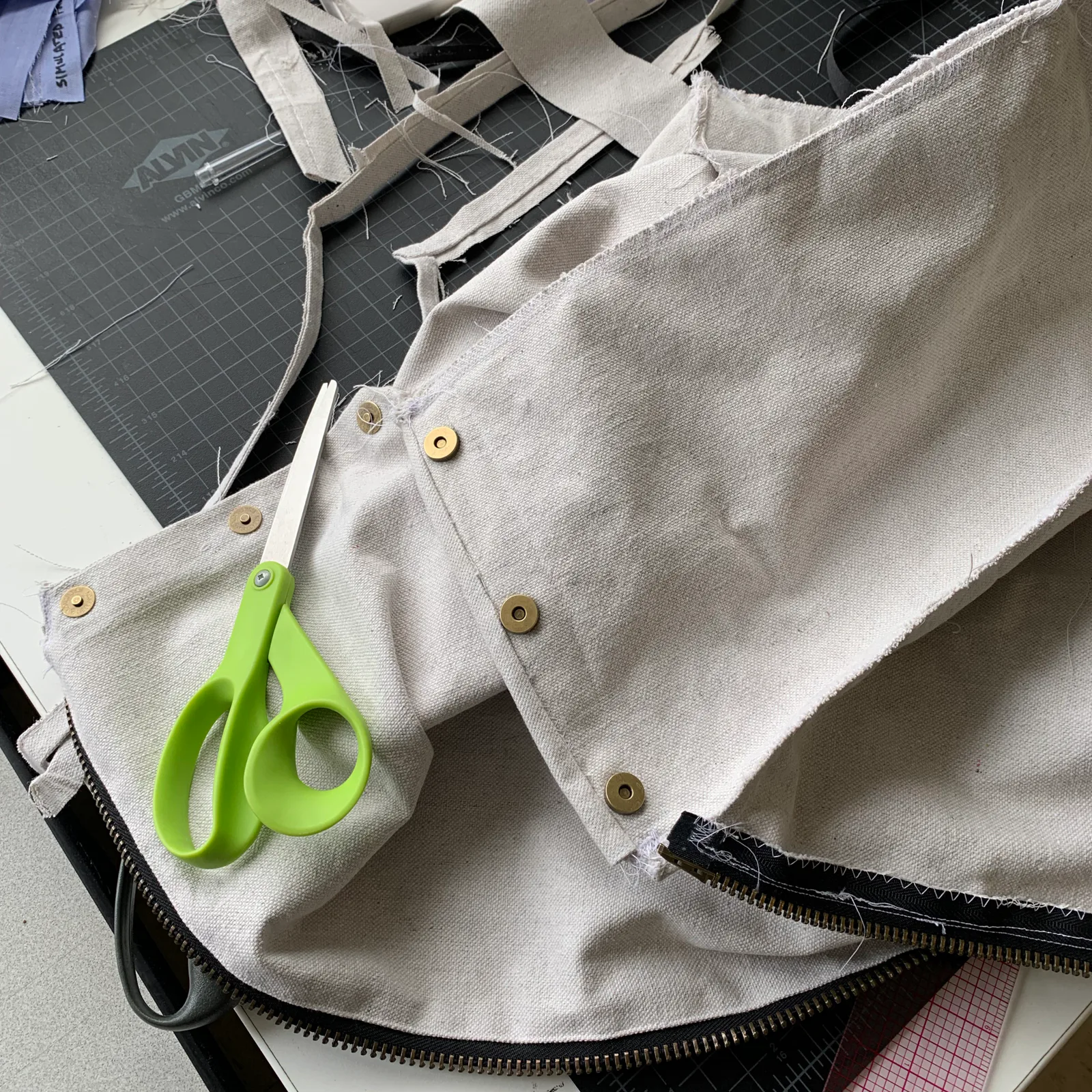 Drop cloth bag design